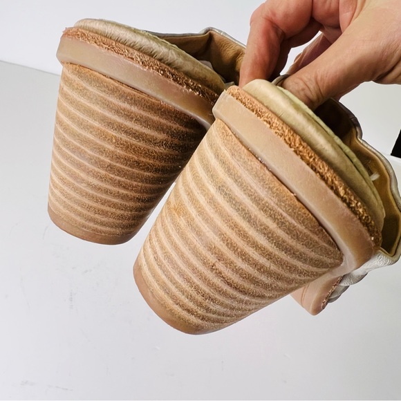 SOFFT CHRISSIE RUCHED LEATHER CHUNKY HEEL MULES SLIDES SIZE 9.5 NWOT - Picture 8 of 10